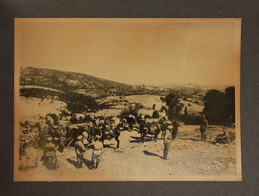 Альбом фотографий времен Первой Мировой войны. Работа с делегацией Четверного союза в Болгарии. [София], 1916.